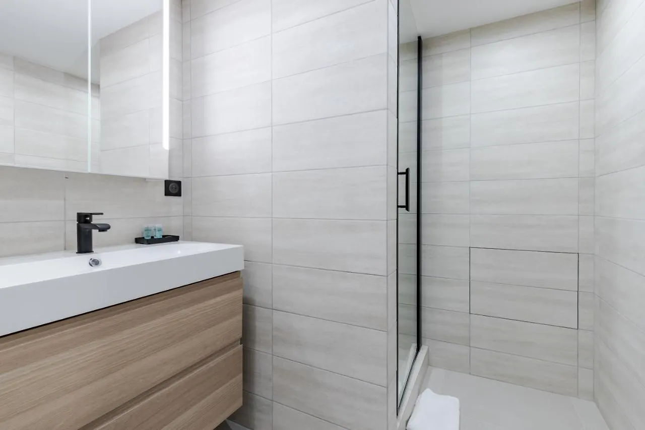 Apartment Hsh Parmentier-couronnes I Design 6p-2br *